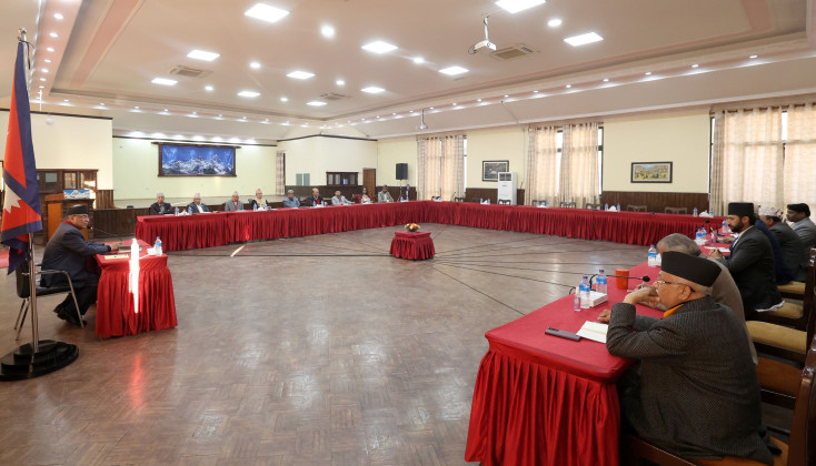 सर्वदलीय बैठक बालुवाटारमा सुरू